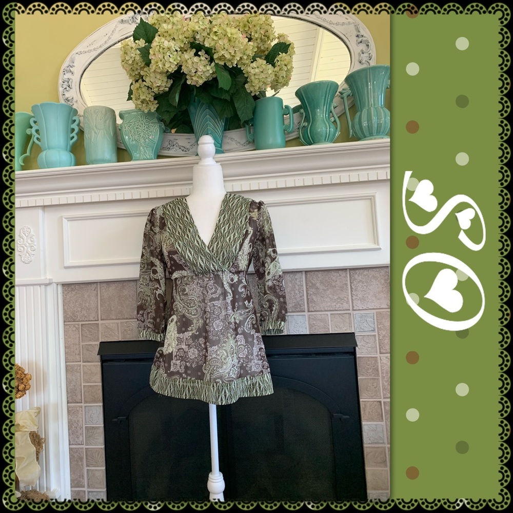 SO wear it, declare it, babydoll style top, M